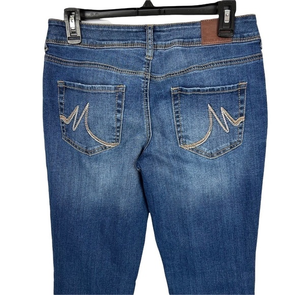 MAURICES Women’s Blue Jeans Size 3/4 Short Distressed Stretch Pockets - Picture 5 of 13
